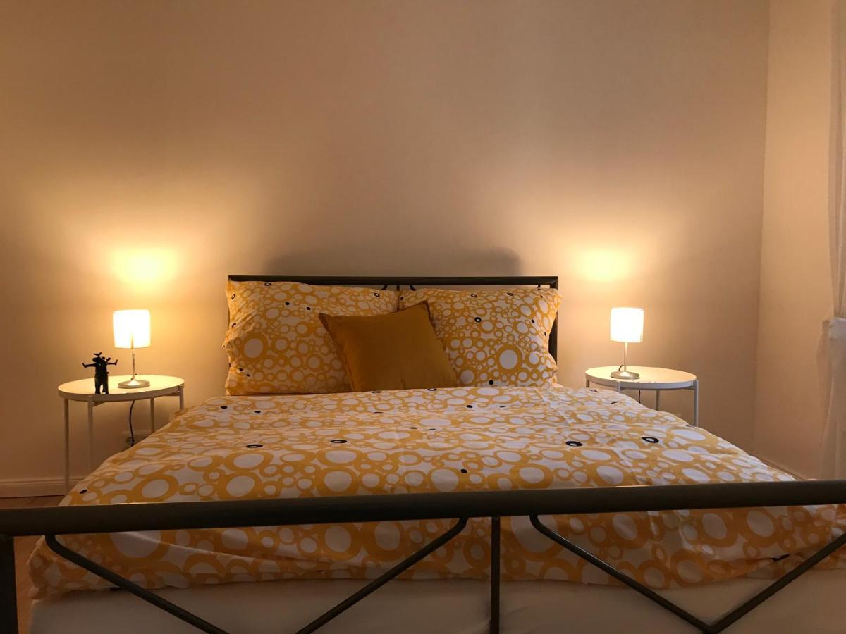 Turmwohnung Buedinger Hof ไวน์ไฮม์ ภายนอก รูปภาพ